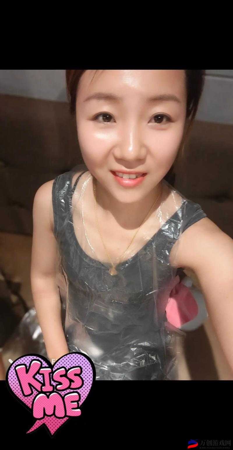 老阿姨PK青春少女谁才是真正的时尚女王争锋相对引发热议